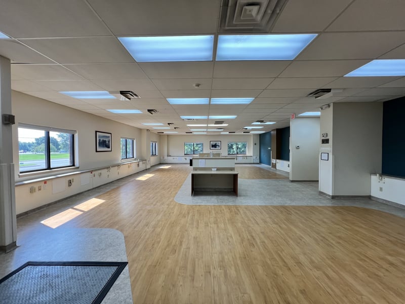 923 S Broadway St, Portland, TN 37148