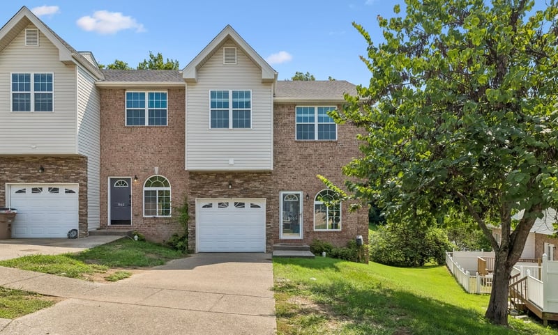 900 Spence Enclave Ct, Nashville, TN 37210