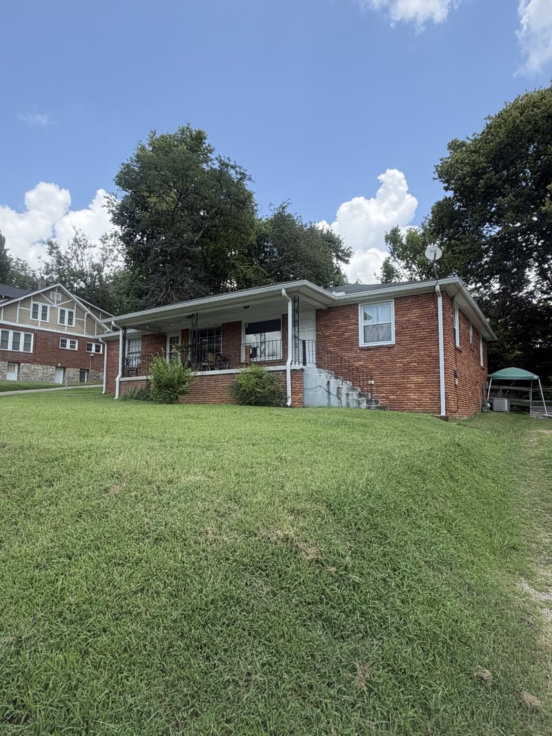 1706 Gale Ln, Nashville, TN 37212