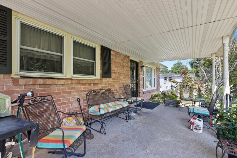 215 Shevel Dr, Goodlettsville, TN 37072