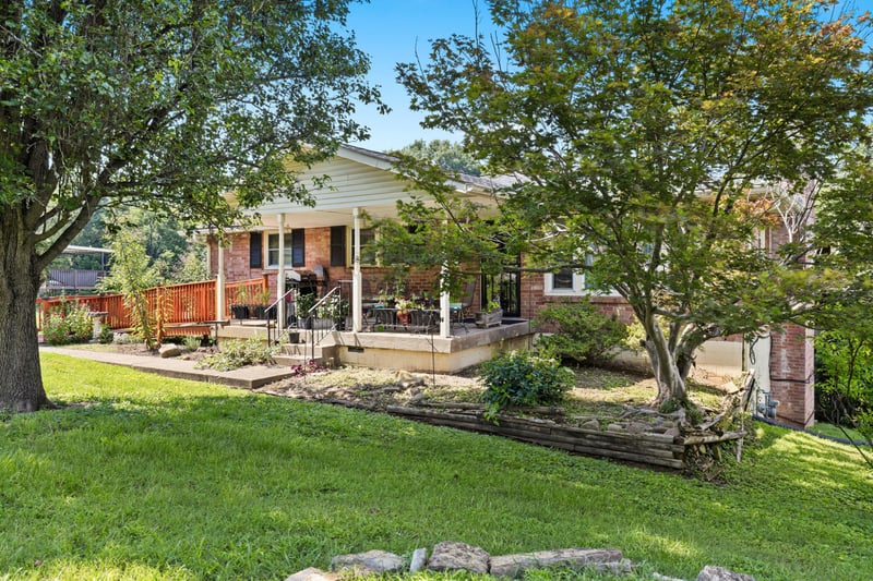 215 Shevel Dr, Goodlettsville, TN 37072