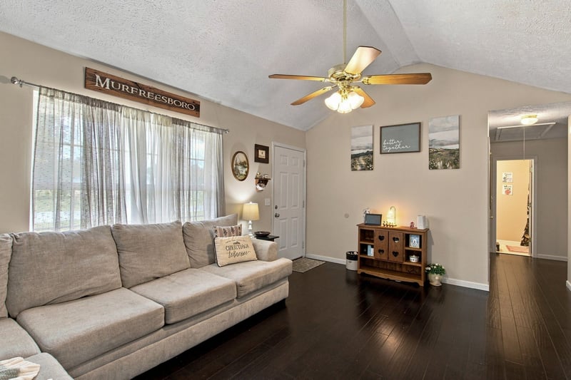 533 Birkenhead Dr, Christiana, TN 37037