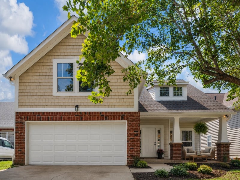 6832 Bridgewater Dr, Nashville, TN 37221
