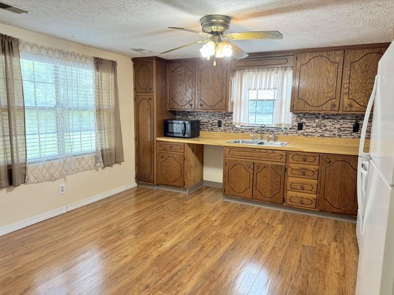 1202 Pickle Knight Rd, Joelton, TN 37080
