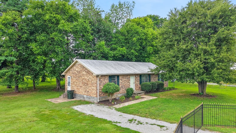 205 Walnut Crest Dr, Gallatin, TN 37066