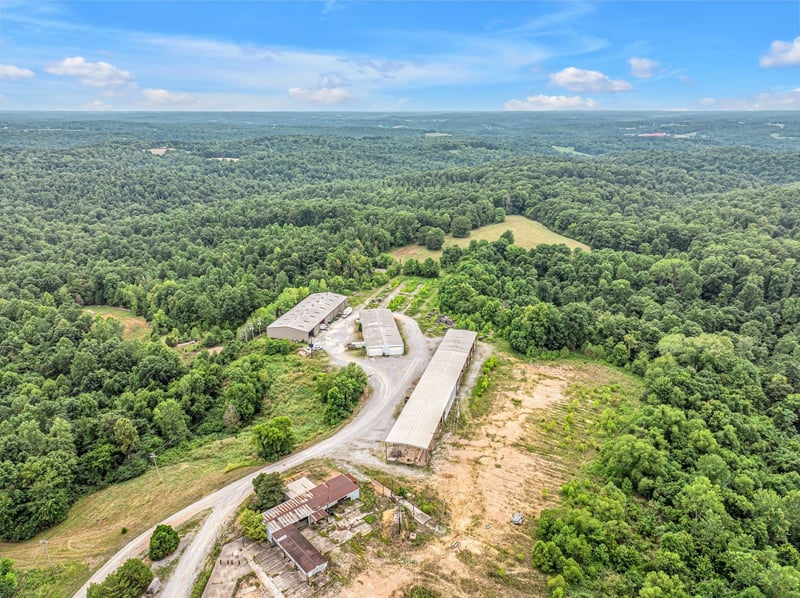 1259 Petty Rd, White Bluff, TN 37187