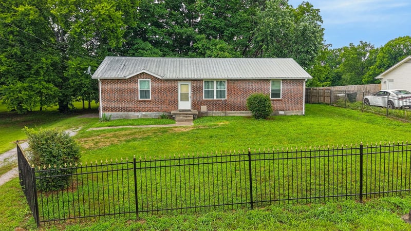 209 Walnut Crest Dr, Gallatin, TN 37066