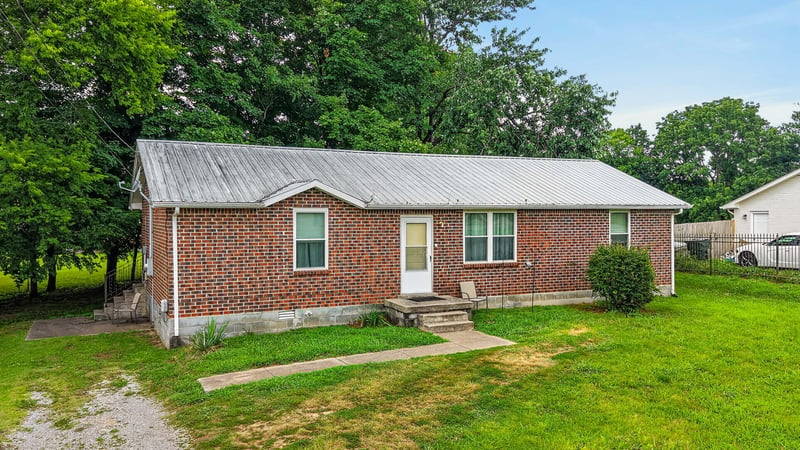 209 Walnut Crest Dr, Gallatin, TN 37066