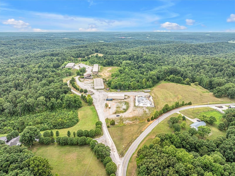 1259 Petty Rd, White Bluff, TN 37187