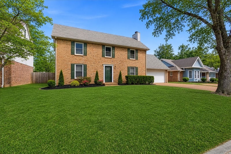 609 Sugartree Ln, Franklin, TN 37064