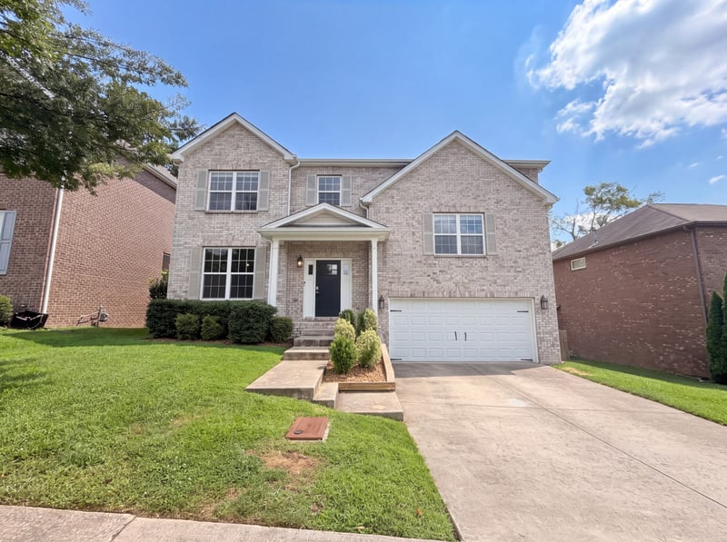 8052 Brockman Ln, Nashville, TN 37211