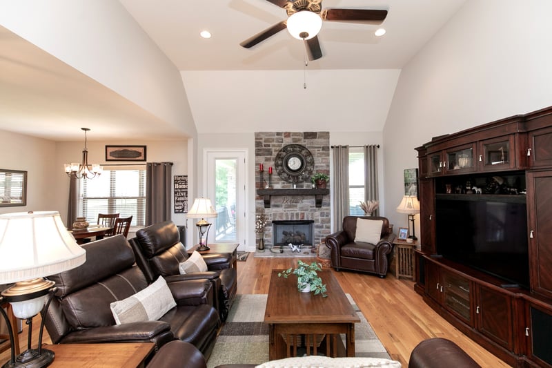 1134 Kingston Ln, Greenbrier, TN 37073