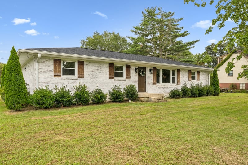 200 Blackpatch Dr, Springfield, TN 37172