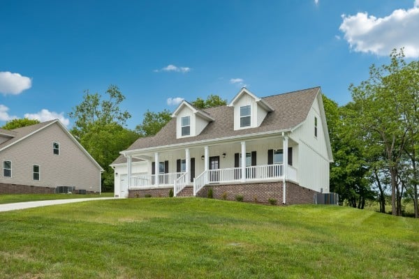 156 Lisa Dr, Gordonsville, TN 38563