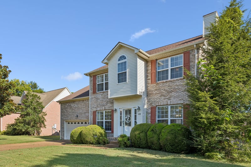 103 Overbrook Ct, Columbia, TN 38401