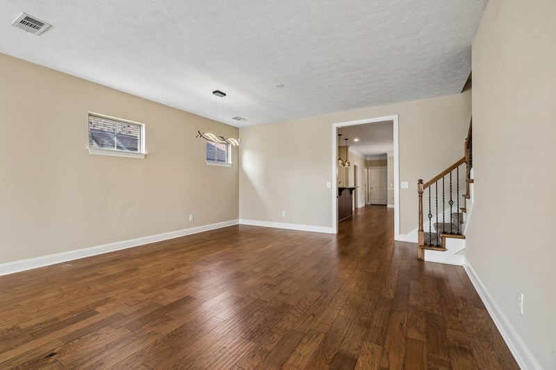 1082 N Mcmahan Dr, Gallatin, TN 37066