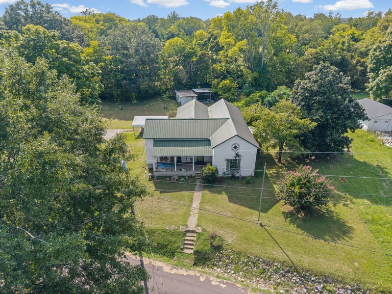 2540 Spring St, Pleasant View, TN 37146