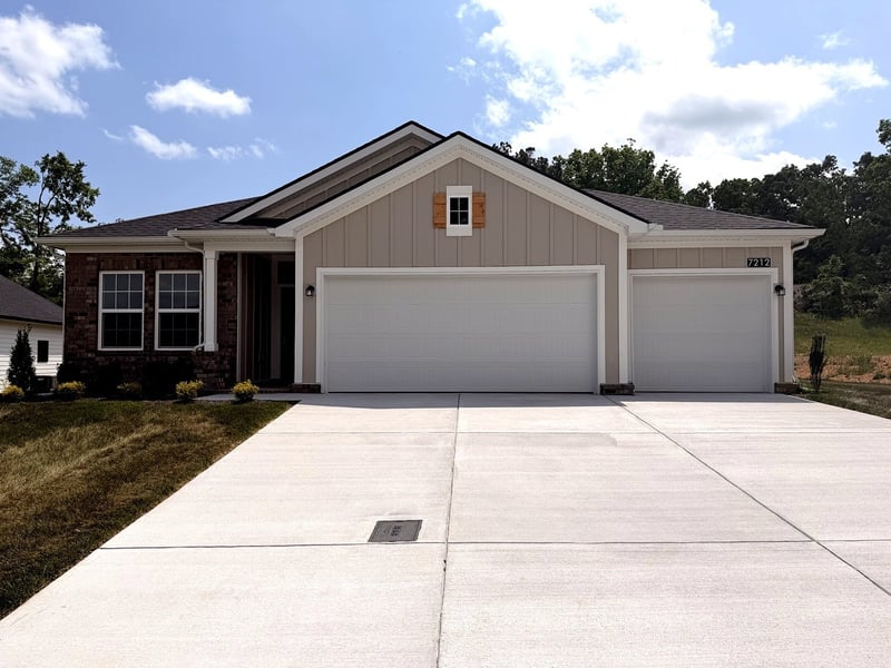 7212 Fairlawn Dr, Fairview, TN 37062