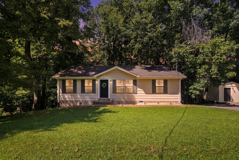 1211 Winding Way Dr, White House, TN 37188