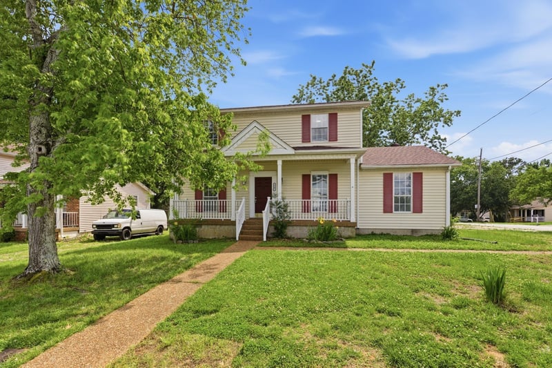 3201 Towne Village Rd, Antioch, TN 37013
