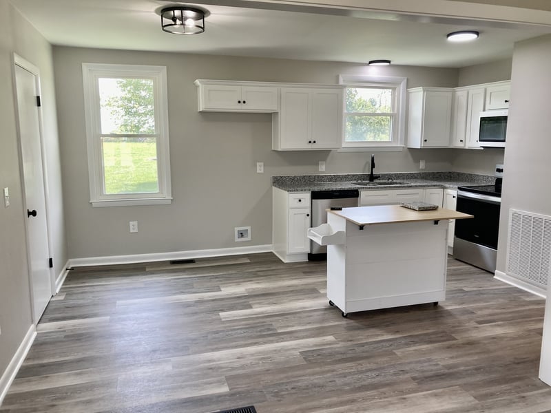 221 Austin Dr, Portland, TN 37148