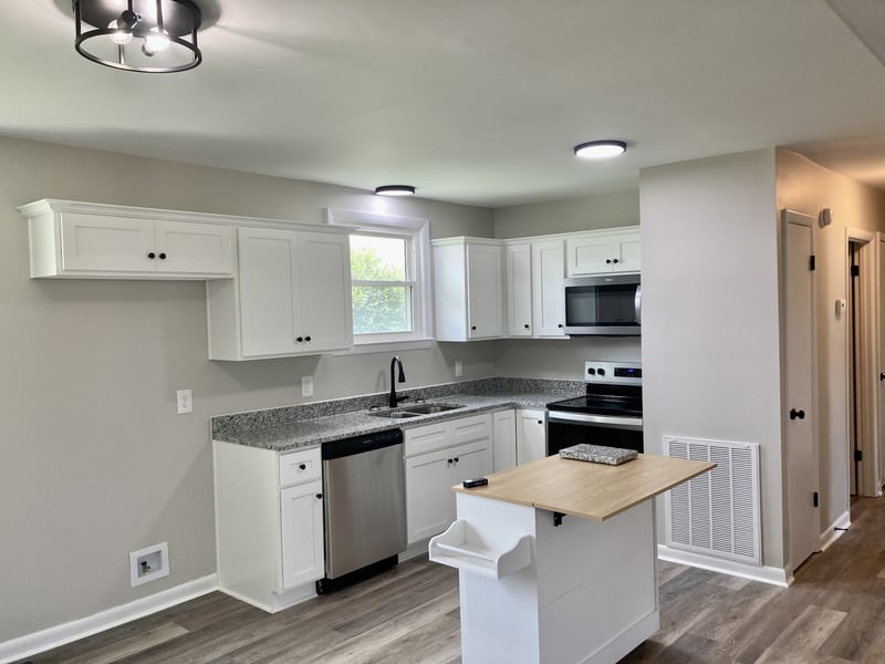 221 Austin Dr, Portland, TN 37148