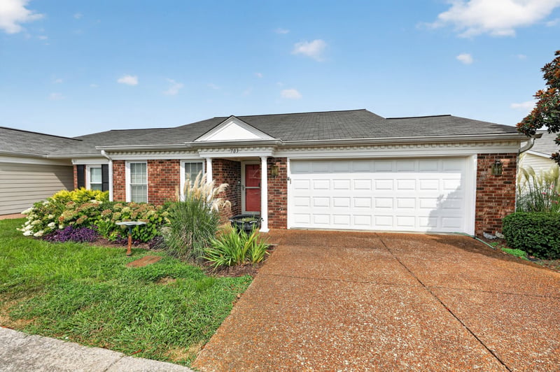 703 Mount Carmel Pl, Nashville, TN 37205