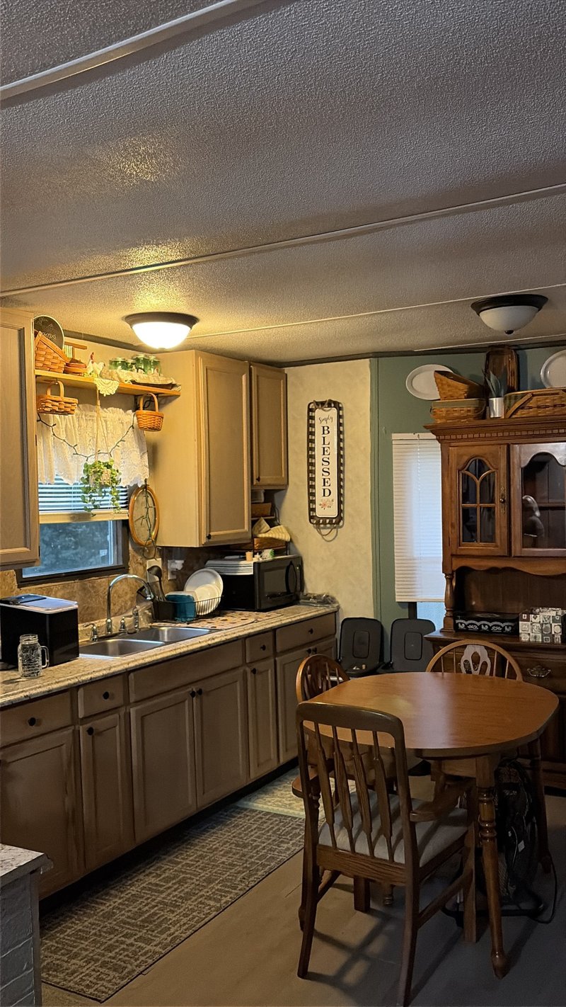7 White Cir, Chestnut Mound, TN 38552