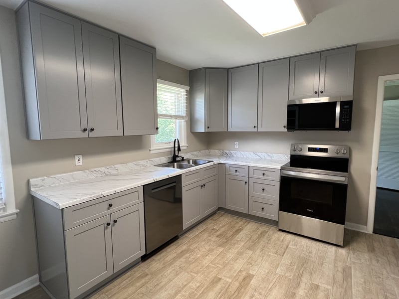 809 Colfax Dr SE, Nashville, TN 37214