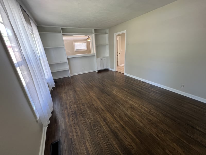 809 Colfax Dr SE, Nashville, TN 37214