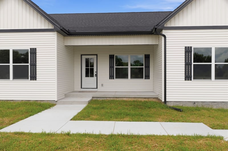 1434 East Piney Rd, Dickson, TN 37055