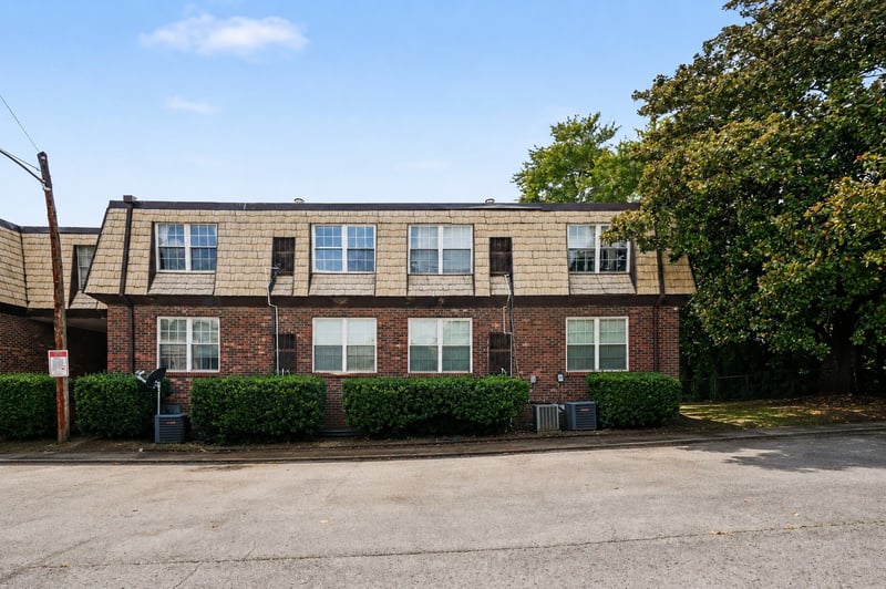 441 Harding Pl #E1, Nashville, TN 37211