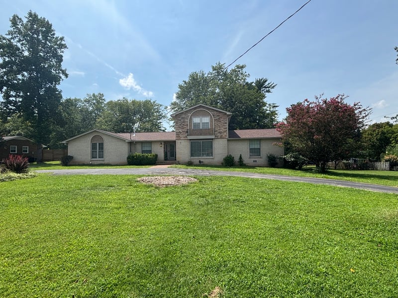 130 Glenn Hill Dr, Hendersonville, TN 37075