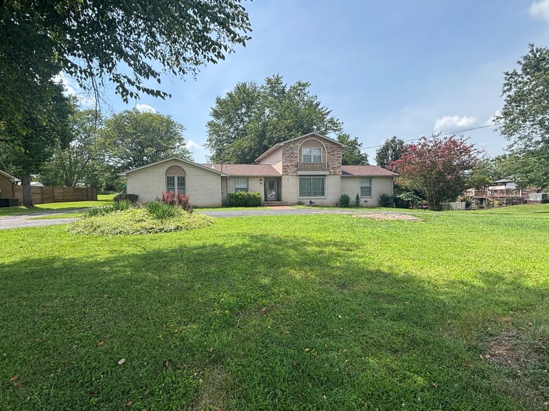 130 Glenn Hill Dr, Hendersonville, TN 37075
