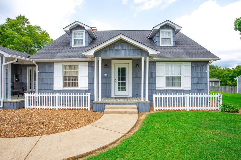 102 Revere Dr, Columbia, TN 38401
