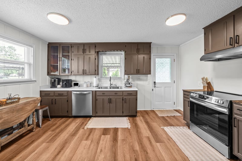 2542 Pleasant View Rd, Pleasant View, TN 37146