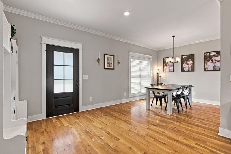 6023 W Mayflower Ct, Greenbrier, TN 37073