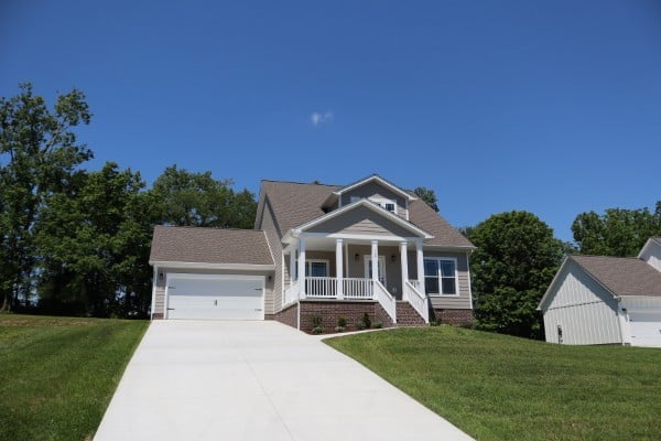 158 Lisa Dr, Gordonsville, TN 38563
