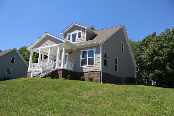 158 Lisa Dr, Gordonsville, TN 38563