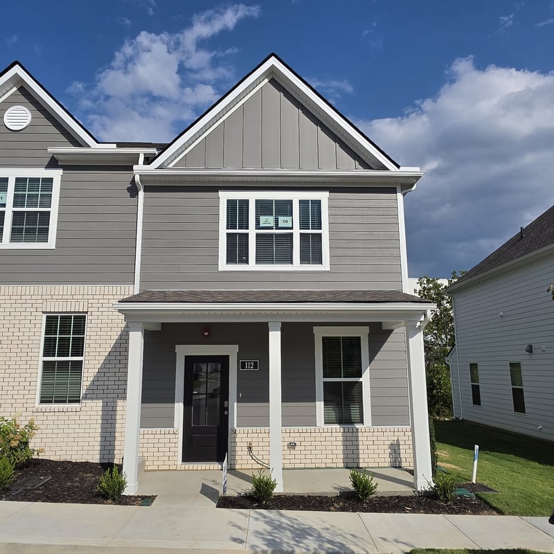 112 Dry Cy, La Vergne, TN 37086