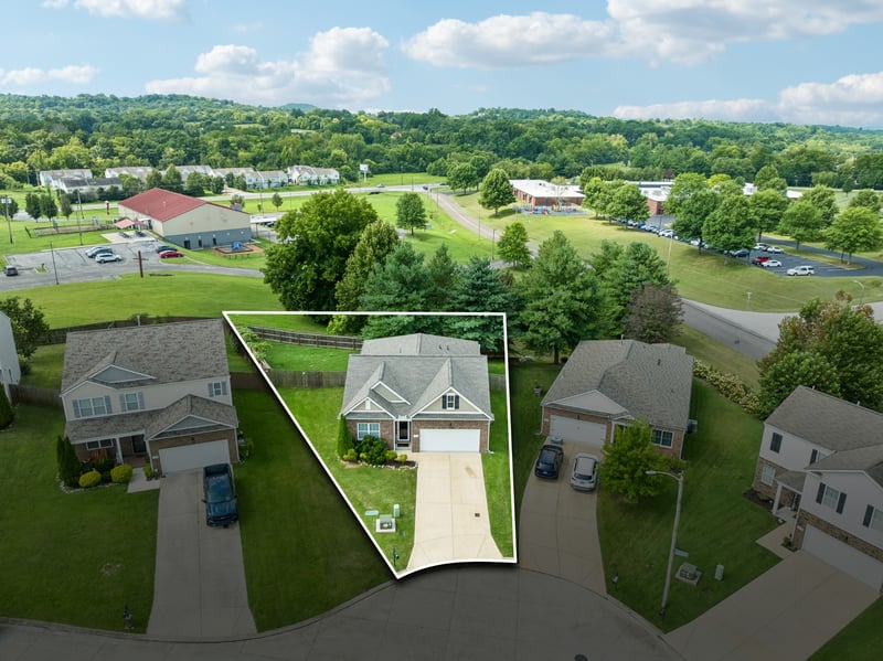 656 Prominence Rd, Columbia, TN 38401