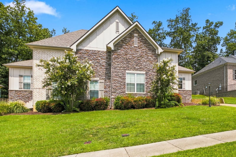 168 Cobbler Cir, Hendersonville, TN 37075