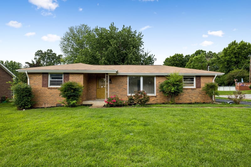 209 Pleasant Hill Dr, Springfield, TN 37172