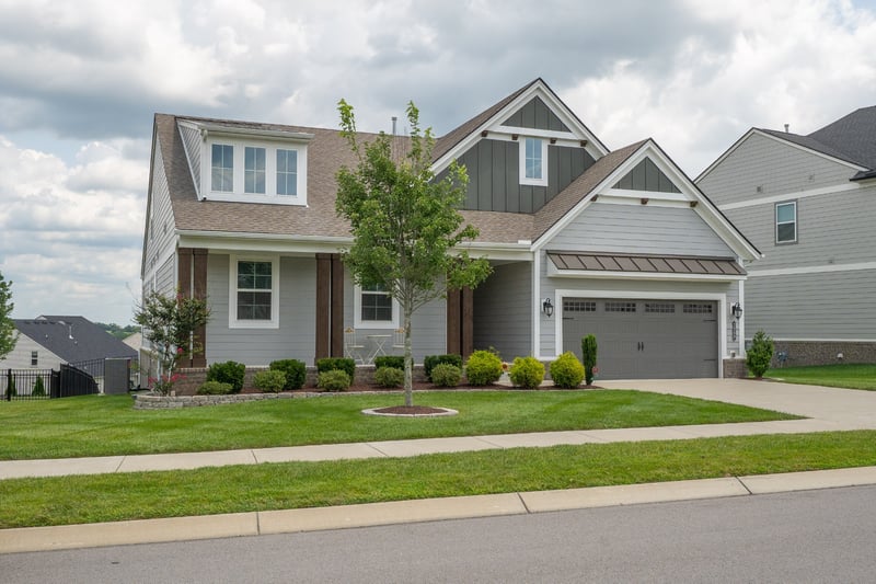 2069 Hedgelawn Dr, Lebanon, TN 37090