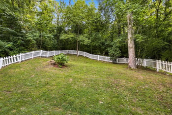 8348 Saint Danasus Dr, Nashville, TN 37211