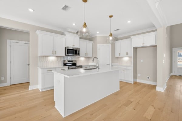 2204 Winterdale Dr, Murfreesboro, TN 37128