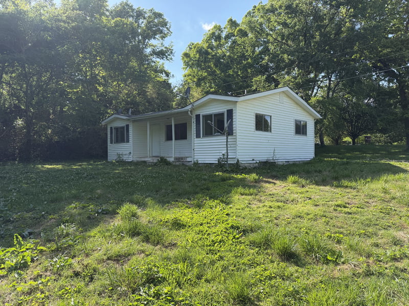 308 Preacher Rd, Charlotte, TN 37036