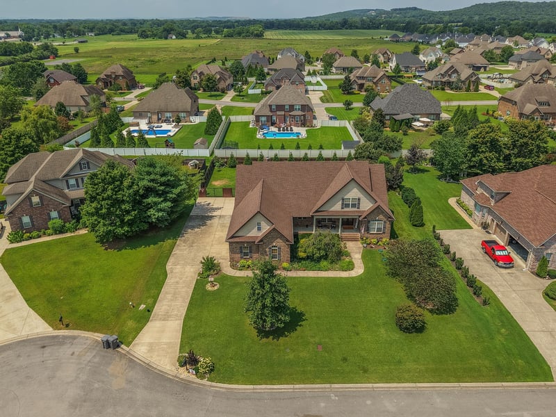 124 Hayfield Ct, Lascassas, TN 37085