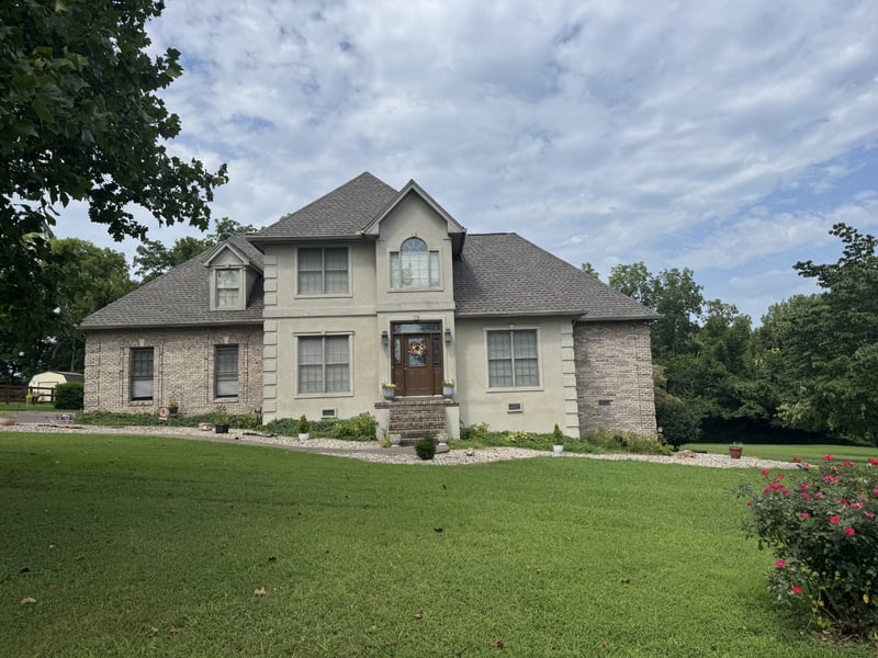 2044 Laura Ln, Springfield, TN 37172