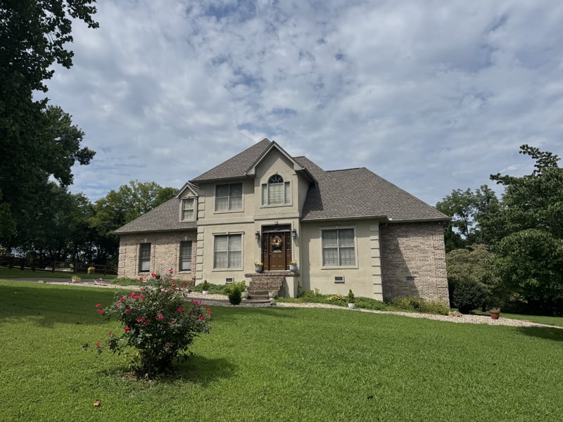 2044 Laura Ln, Springfield, TN 37172